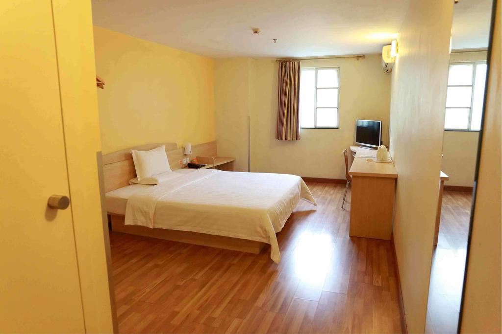 7Days Inn Zhongshan People'S Hospital Holiday Square Zimmer foto