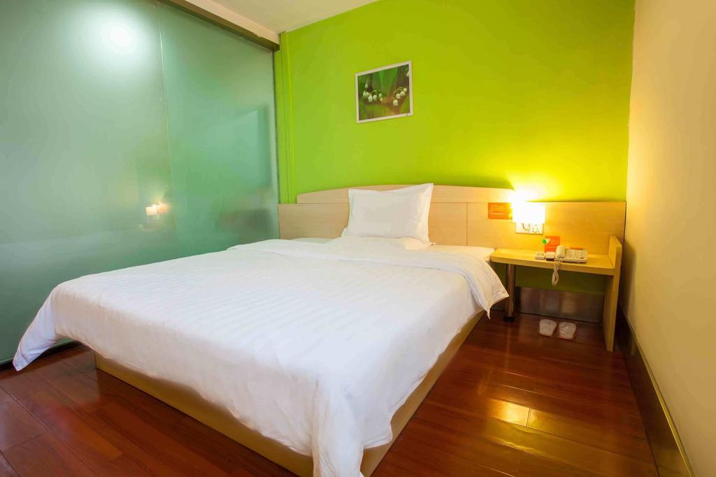 7Days Inn Zhongshan People'S Hospital Holiday Square Zimmer foto