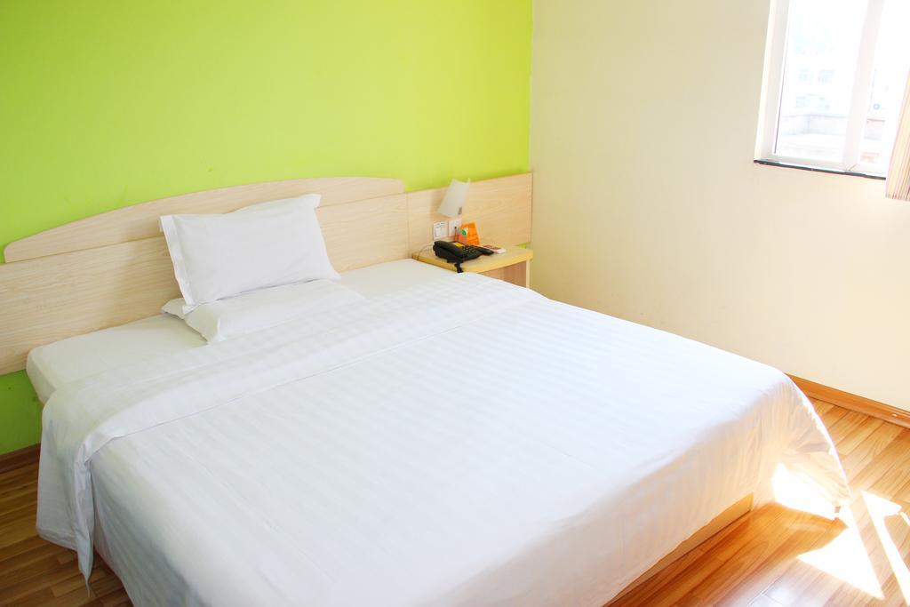 7Days Inn Zhongshan People'S Hospital Holiday Square Exterior foto