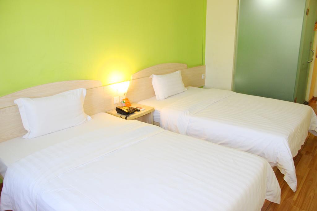 7Days Inn Zhongshan People'S Hospital Holiday Square Exterior foto