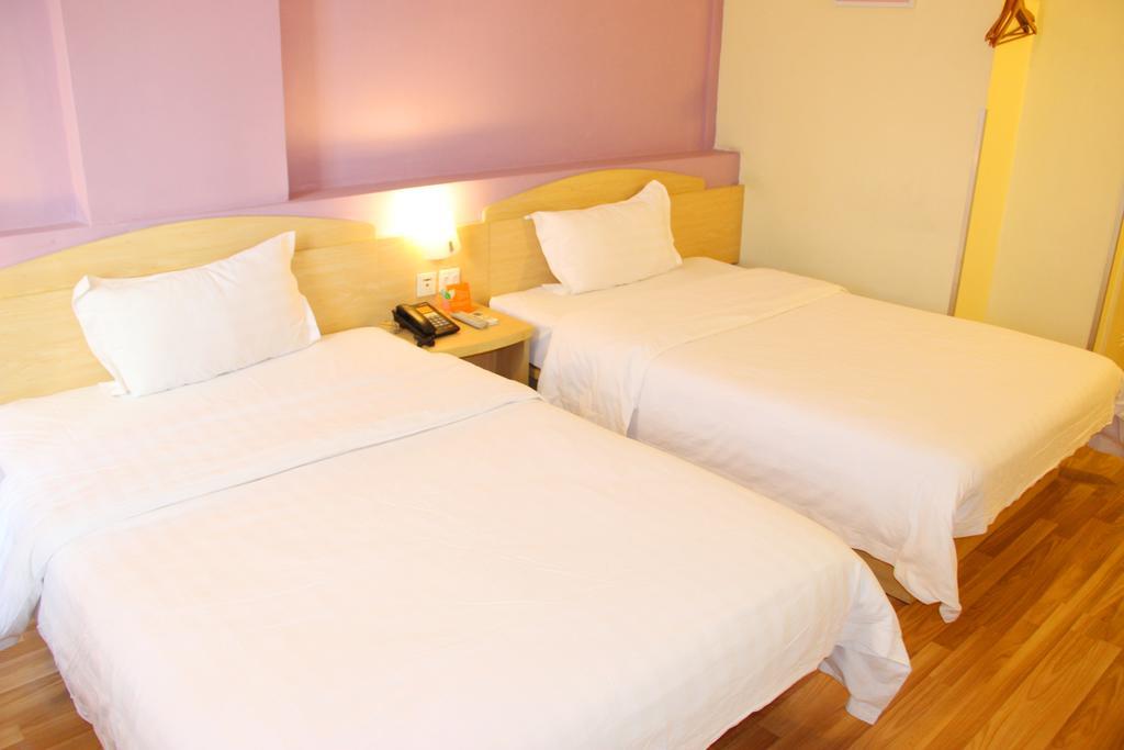 7Days Inn Zhongshan People'S Hospital Holiday Square Exterior foto